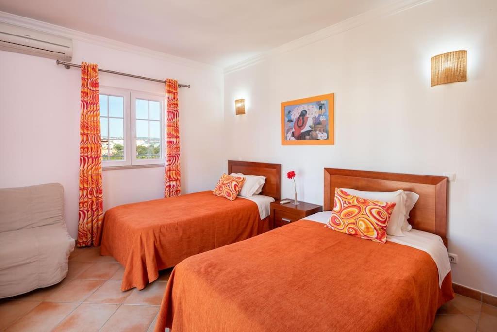 4 Bedrooom Private Ribeiro I Pool, Bbq, Ac, Wifi, Villa Albufeira
